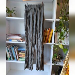Oak + Fort Women's Pant Crinkle Flowy Size XS Boho Quiet Luxury Minimalist